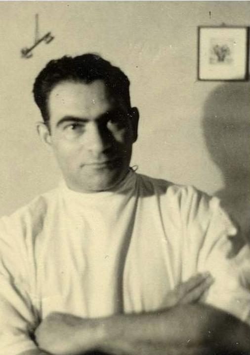 Stanisław Fiszhaut in his doctor's coat. From the collection of the Fishaut family.