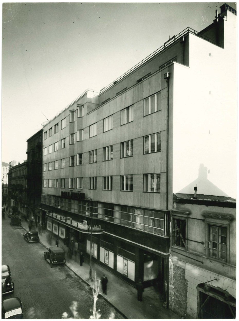 The building of Złota 7/9 with the „Palladium" cinema, the 1930s.