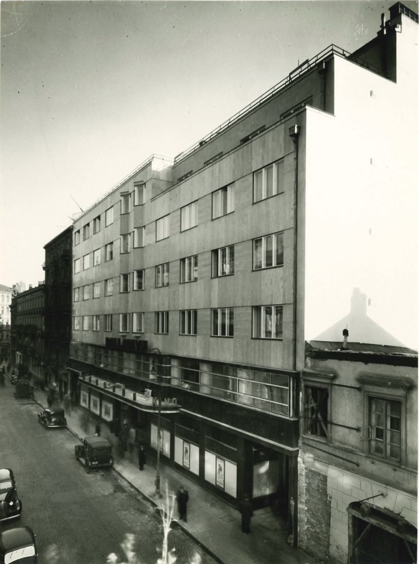 Kamienica Generali przy Złotej 7/9 — nowoczesny dom z kinem Palladium w parterze. Greifingerowie mieszkali na piątym piętrze. Fotografia przedwojenna.