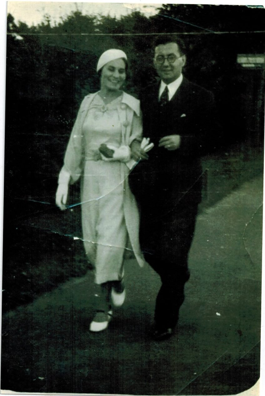 Sari i Mosze Jacobowie, prawdopodobnie sierpień 1933. Jedyne znane zdjęcie ich obojga. Ze zbiorów rodziny Jacobów.
