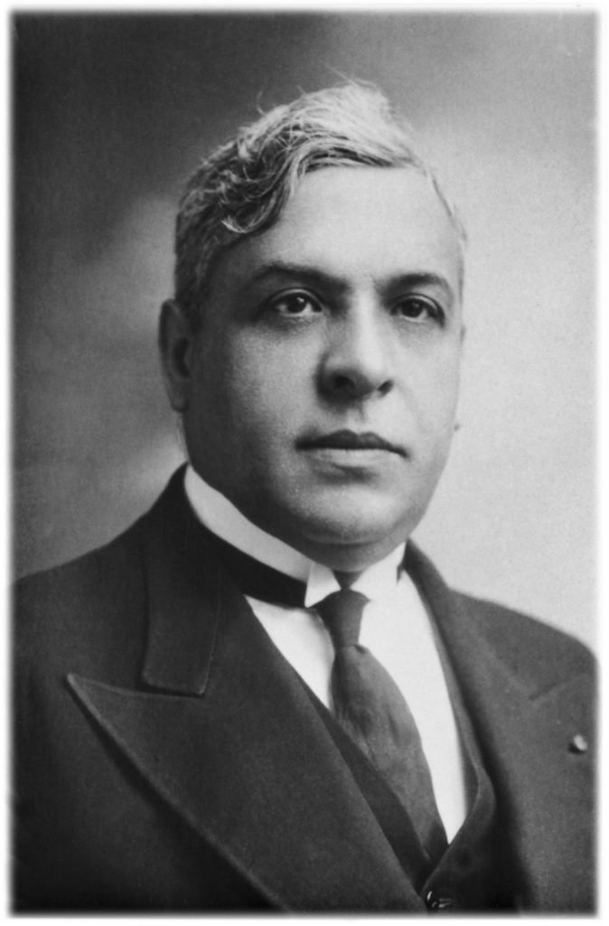 Aristides de Sousa Mendes (1885–1954), konsul generalny
Portugalii w Bordeaux. Fotografia z 1940 roku. Sousa Mendes
Foundation.