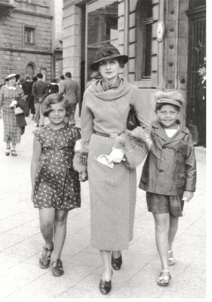 Maria Anna, Alicja and Józef Feller