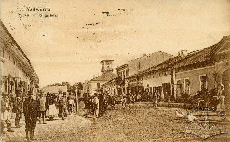 Nadwórna — the market square, 1909. Period postcard.